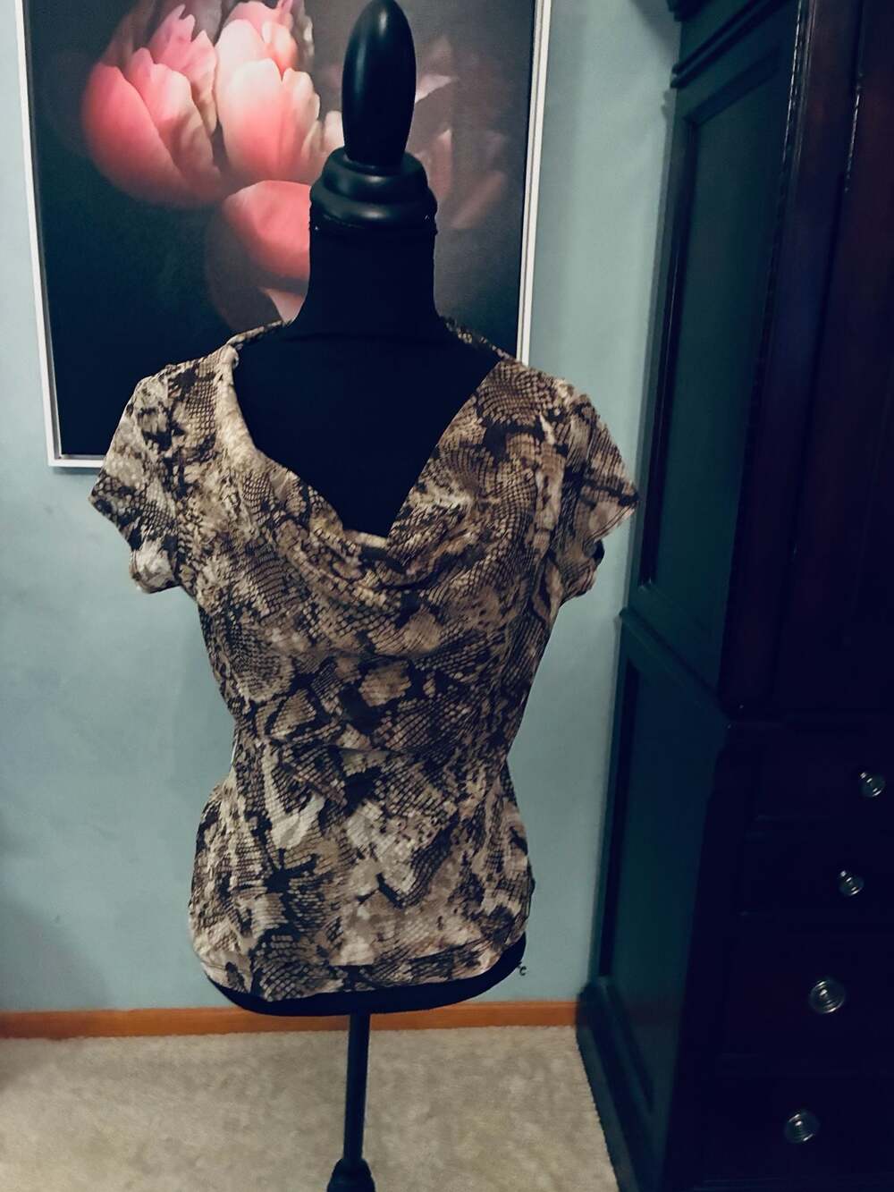 Karen Kane Snakeskin Print Cowl Neck Cap Sleeve Top XL